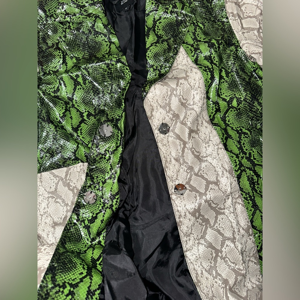 River Island Animal Crocodile Print Faux PU Leather Unique Print Coat - Picture 7 of 8